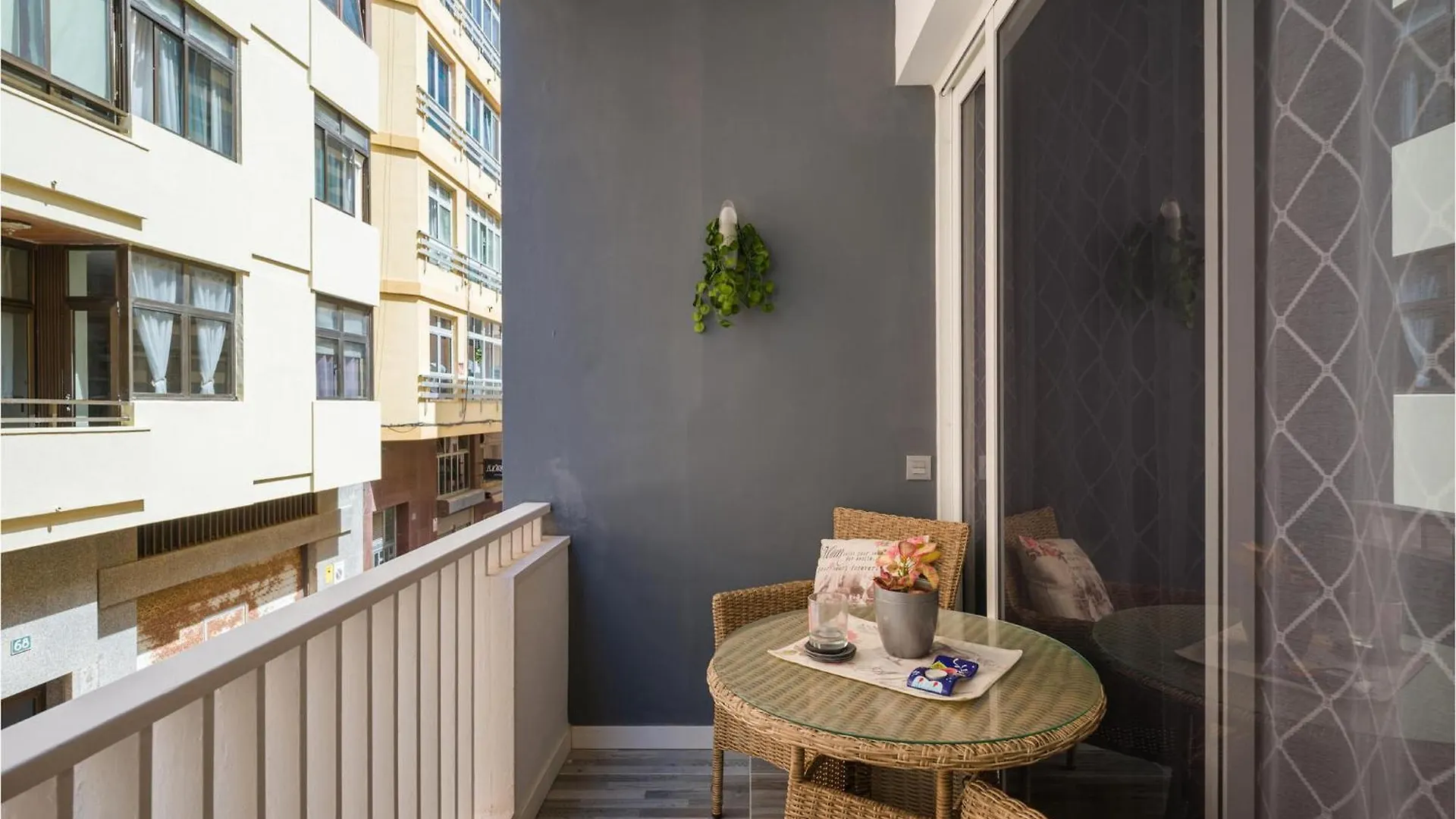 Beautiful Apartment In Las Palmas De Gran Can